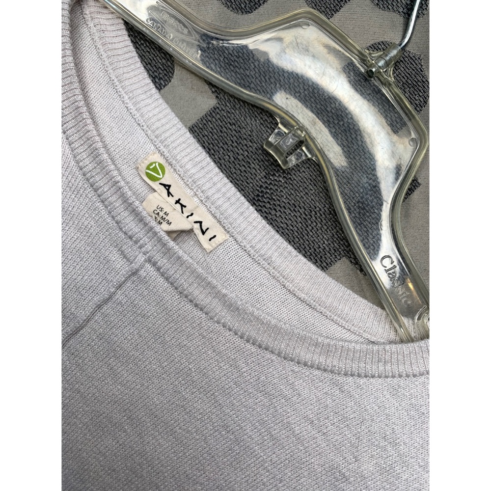 VINTAGE SWEATER